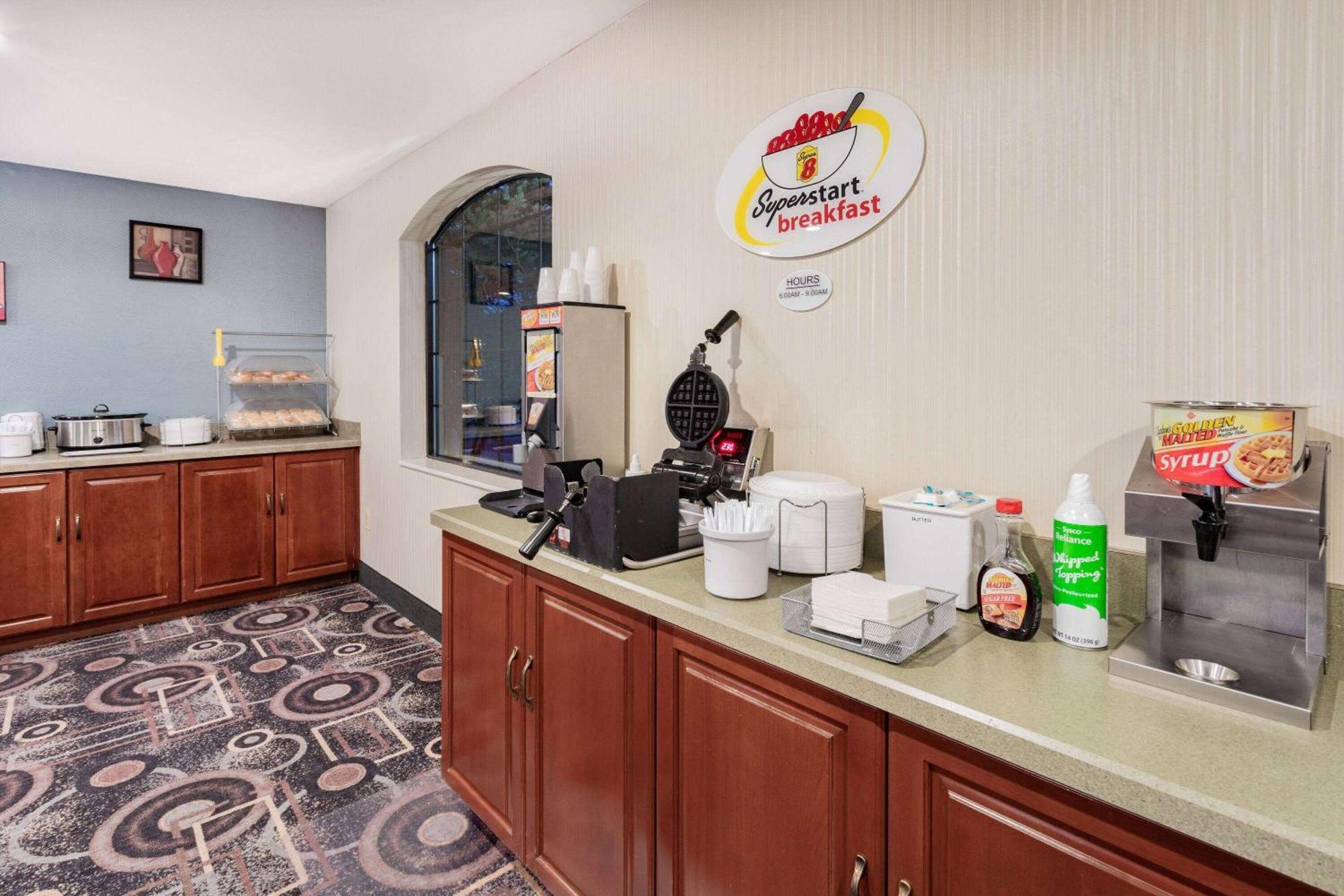 Super 8 By Wyndham Marysville/Port Huron Area Kültér fotó